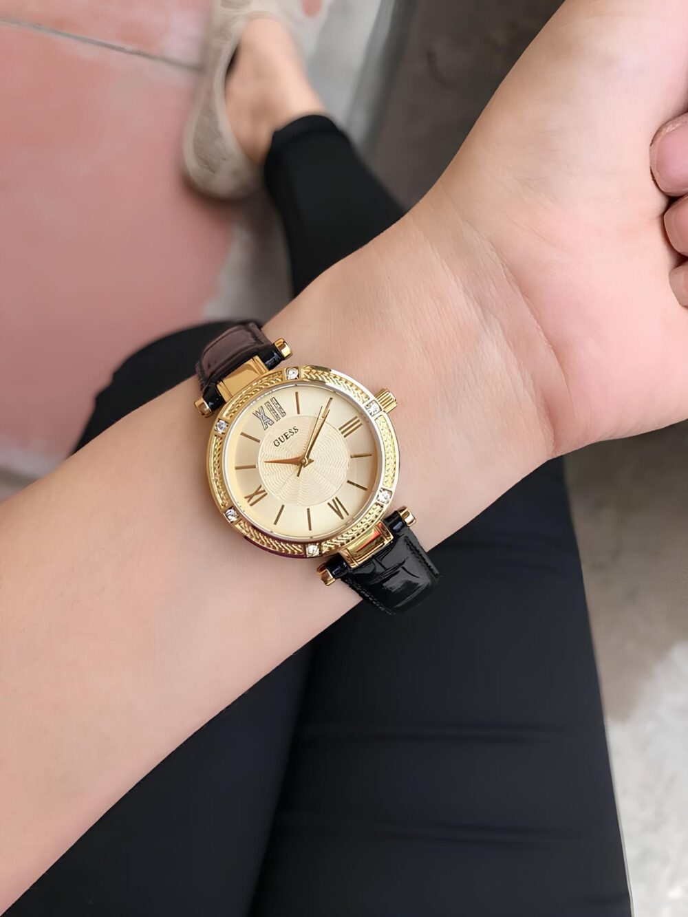 Montre Guess pour femme ,W0838L1