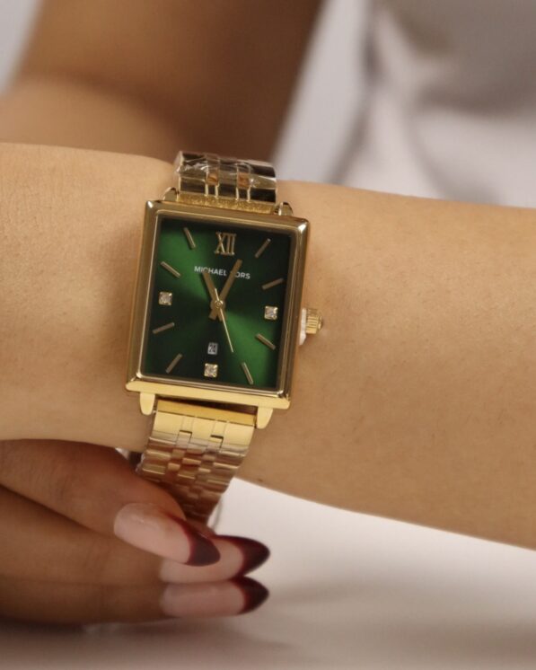 MICHAEL KORS POUR FEMMES DORÉ AVEC FOND VERT