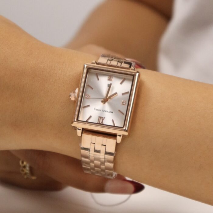 MICHAEL KORS POUR FEMMES BRONZE AVEC FOND BLANC